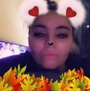 Meet your Posher, Becca